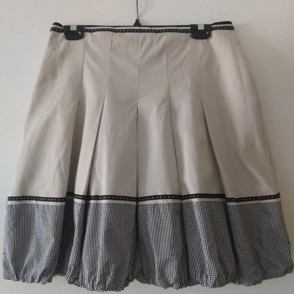 Stylish skirt from Italy - Picture 1 of 1